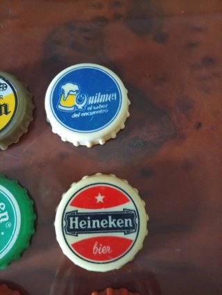Lotto di 21 tappi di birra e bibite vintage