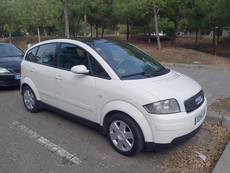 Audi A2 2004 - foto 1