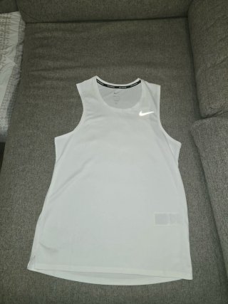 Camiseta tirantes Nike blanca