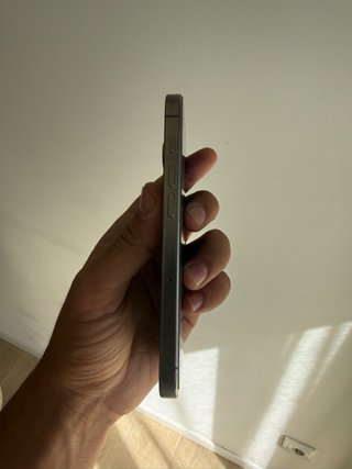 iPhone 15 Pro 128GB Cinza