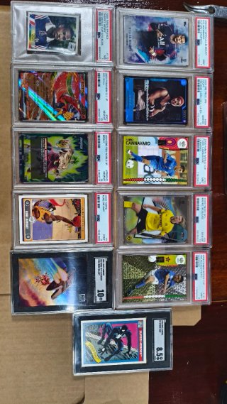 Lotto x 11 carte grad Pokemon, sport, anime, film