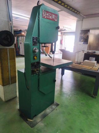 Sierra vertical SAMUR para metal