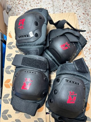Protecciones Patinaje Rodillas y Codos