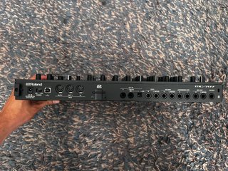 Roland MC-707 Groovebox Sintetizador