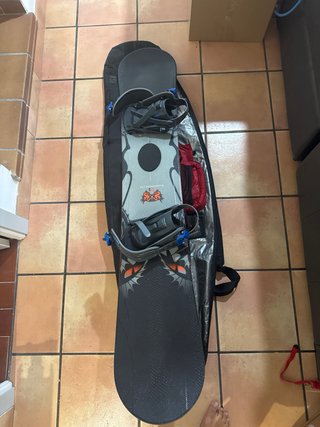 Tabla Snowboard F2, funda Burton y fijac K2.