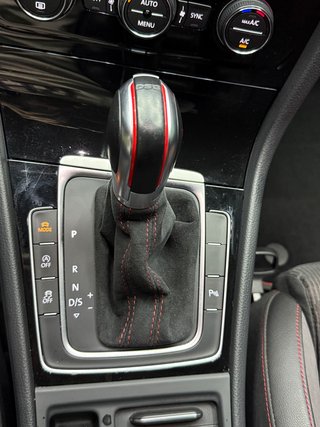 Volkswagen Golf GTI TCR 2.0 TSI 213kW(290CV) DSG