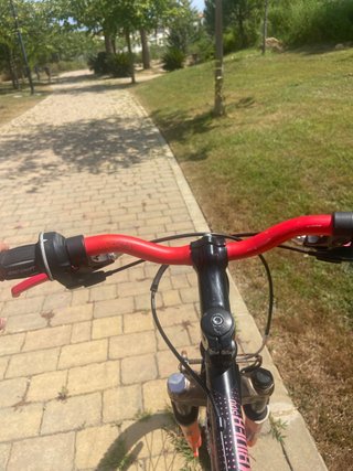 Bicicleta B'TWIN Negra y Naranja