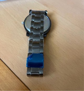 Reloj Negro y Plateado
