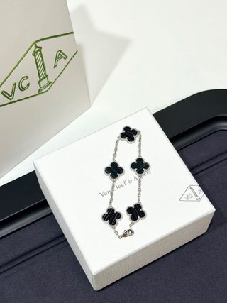Pulsera Van Cleef & Arpels Negra