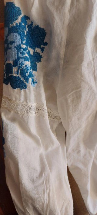 Blusa blanca Gerard Darel bordada