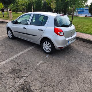 RENAULT CLIO 2011 1.2 GASOLINA 180.127 KILOMETROS