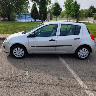 RENAULT CLIO 2011 1.2 GASOLINA 180.127 KILOMETROS