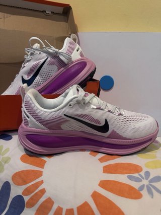 Tenis Nike Vomero Mujer Rosa/Morado/Blanco