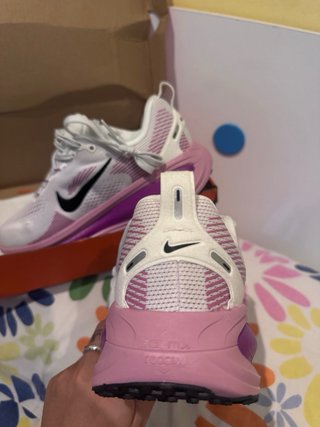Tenis Nike Vomero Mujer Rosa/Morado/Blanco