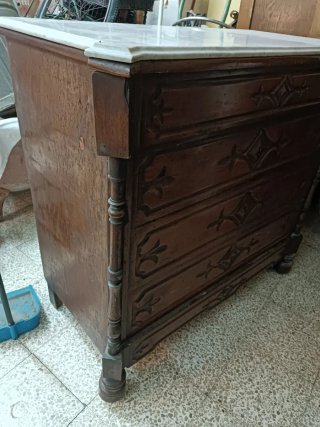 Cómoda antigua madera y mármol