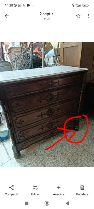 Cómoda antigua madera y mármol