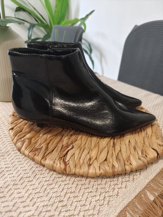 Botas y zapatos Parfois Negras
