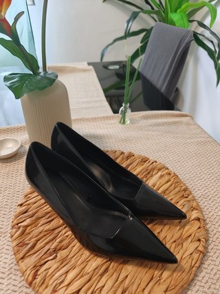 Botas y zapatos Parfois Negras