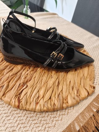 Botas y zapatos Parfois Negras