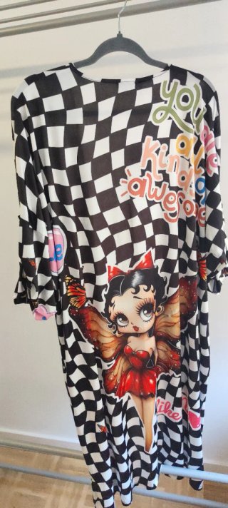 Kimono Betty Boop, manga larga