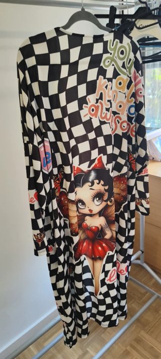 Kimono Betty Boop, manga larga