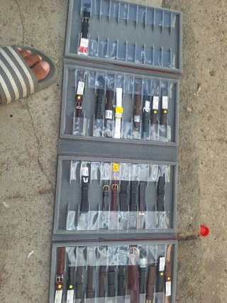 250 pulseras de reloj de cuero
