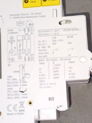 Magnetotérmico Schneider Electric C25
