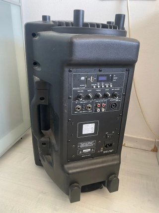 Mesa de mezclas Yamaha STAGEPAS 300 + altavos 700w
