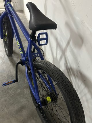 Bici BMX infantil azul