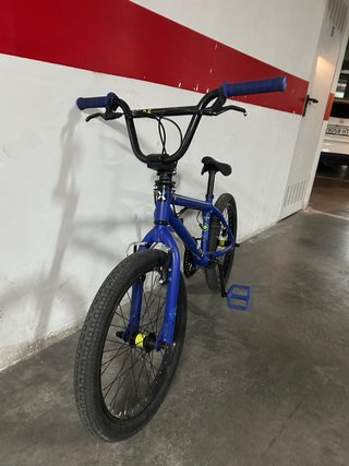 Bici BMX infantil azul