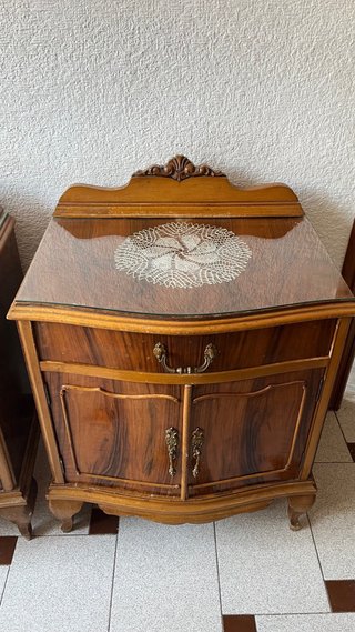Mesitas de noche antiguas madera y cristal
