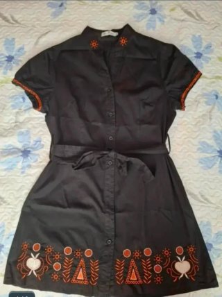 Vestido camisero negro bordado talla M