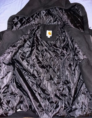 Chaqueta Carhartt negra acolchada