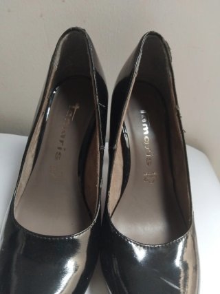Zapatos de tacón negros charol