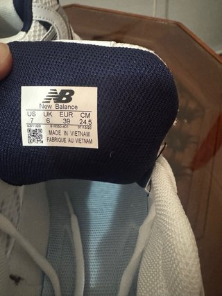 New Balance 530 Plata y Blanco