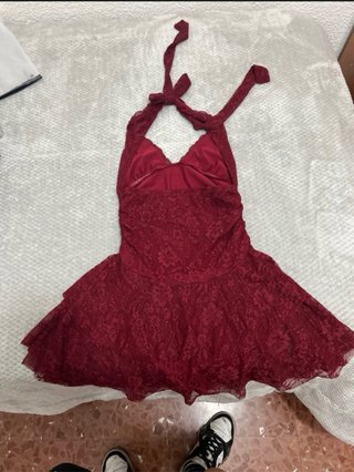 Vestido encaje burdeos Talla XS
