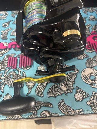 Carrete Eléctrico Daiwa Tanacom 1000