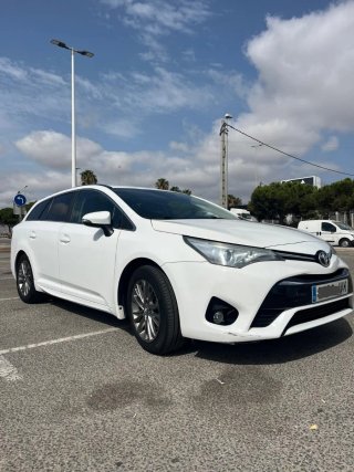 Toyota Avensis 2016