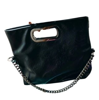 Bolso Negro Efecto Arrugado Cadena