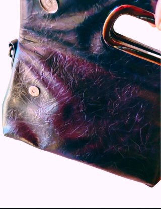 Bolso Negro Efecto Arrugado Cadena
