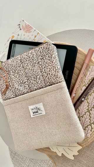 Custodia kindle, custodia kobo, custodia libro letteraria