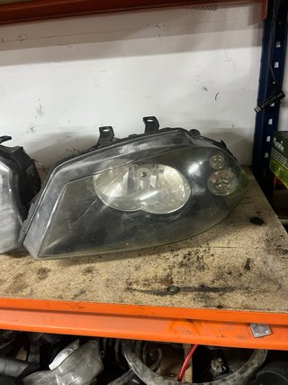 Focos Delanteros Seat Ibiza 6L
