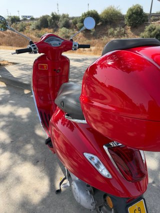 Vespa Primavera 50cc Roja 2 tiempos