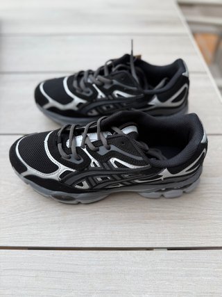 ASICS GEL-NYC Negras - Zapatillas Deportivas