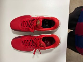 Zapatillas Rojas y Blancas. Nike Mens Precision 6