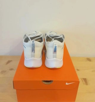 Nike Zoom Fly 4 (42,5 EU)