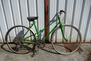Bicicleta BH clásica verde
