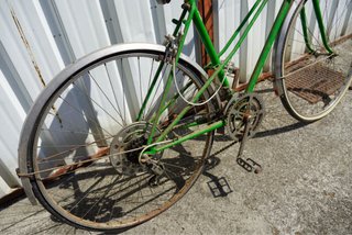 Bicicleta BH clásica verde