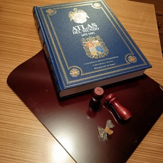 atlas + atril
