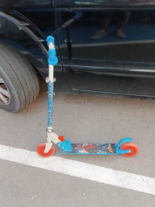 Patinete Spiderman